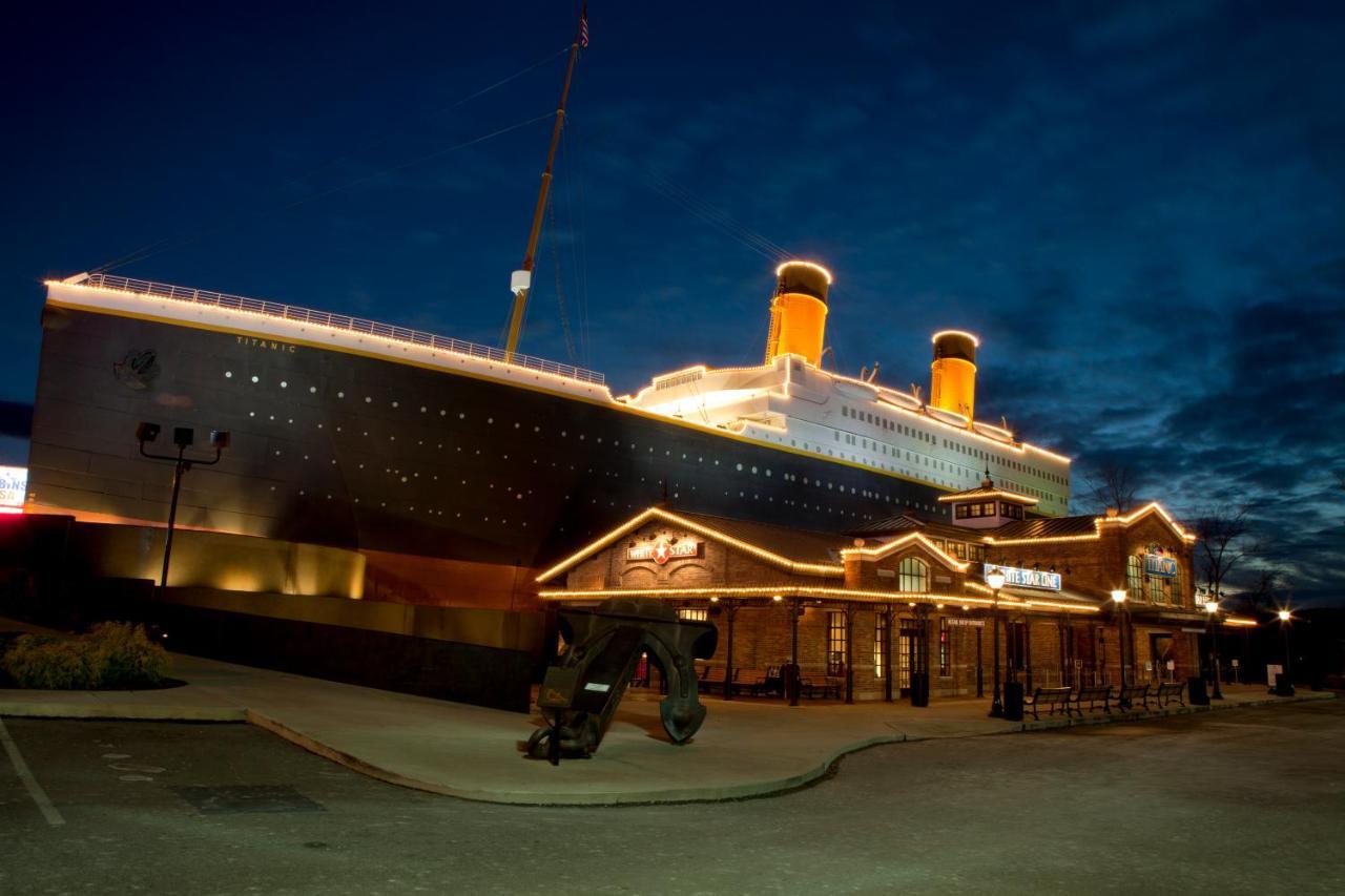Key Lime Pie, Hot Tub,Wifi, 1089 Free Tickets Each Paid Day, Dollywood And More Гатлинбург Экстерьер фото