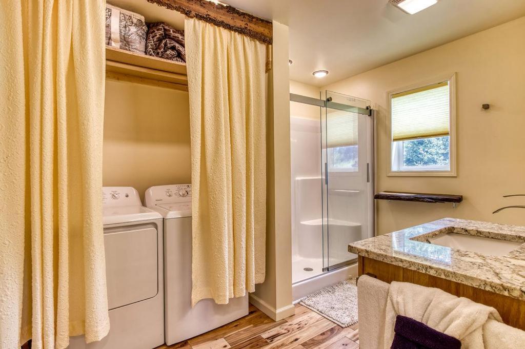 Key Lime Pie, Hot Tub,Wifi, 1089 Free Tickets Each Paid Day, Dollywood And More Гатлинбург Экстерьер фото