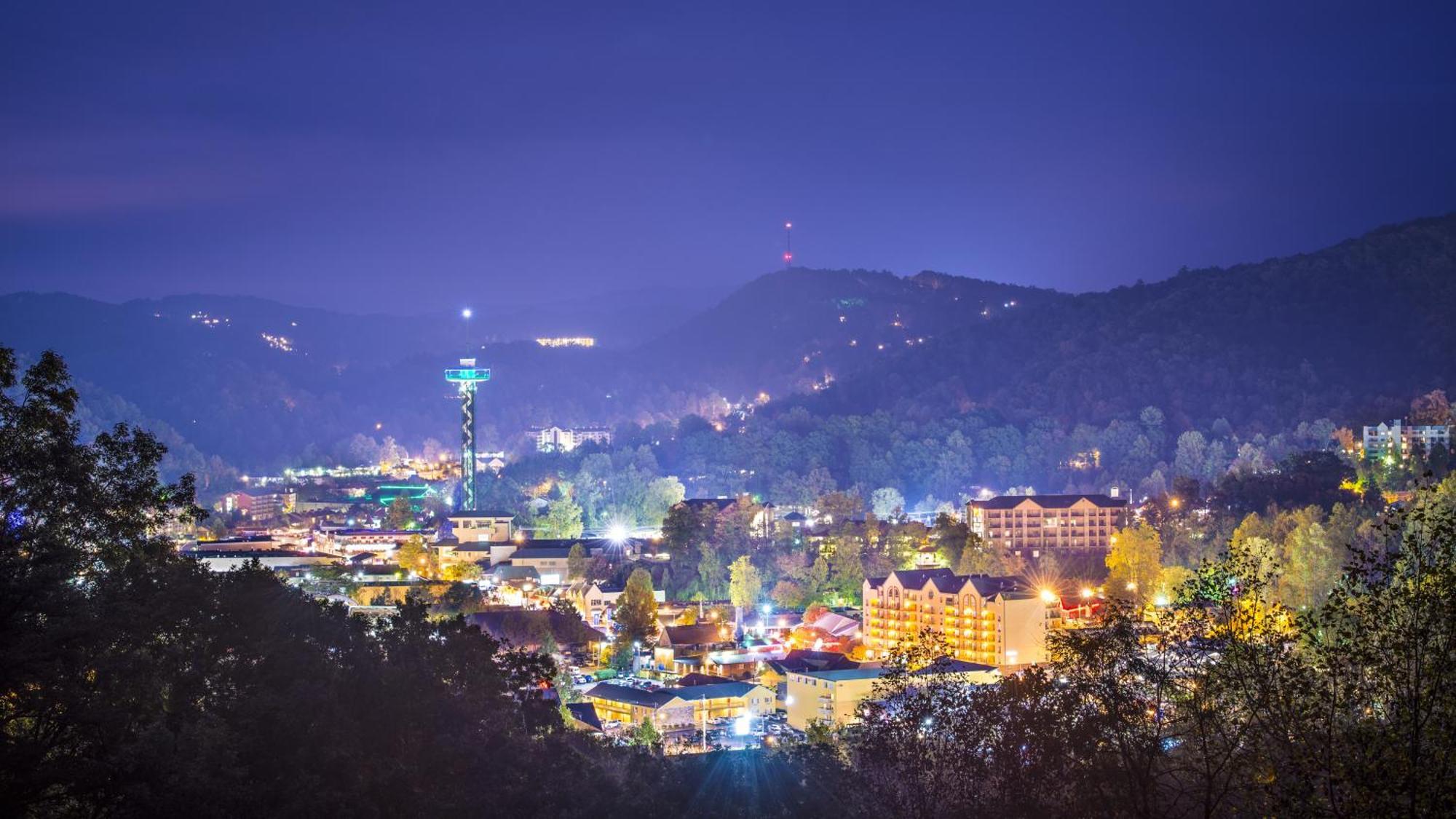 Key Lime Pie, Hot Tub,Wifi, 1089 Free Tickets Each Paid Day, Dollywood And More Гатлинбург Экстерьер фото