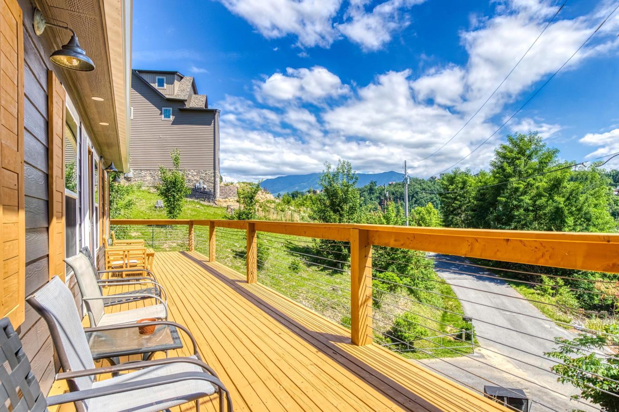 Key Lime Pie, Hot Tub,Wifi, 1089 Free Tickets Each Paid Day, Dollywood And More Гатлинбург Экстерьер фото