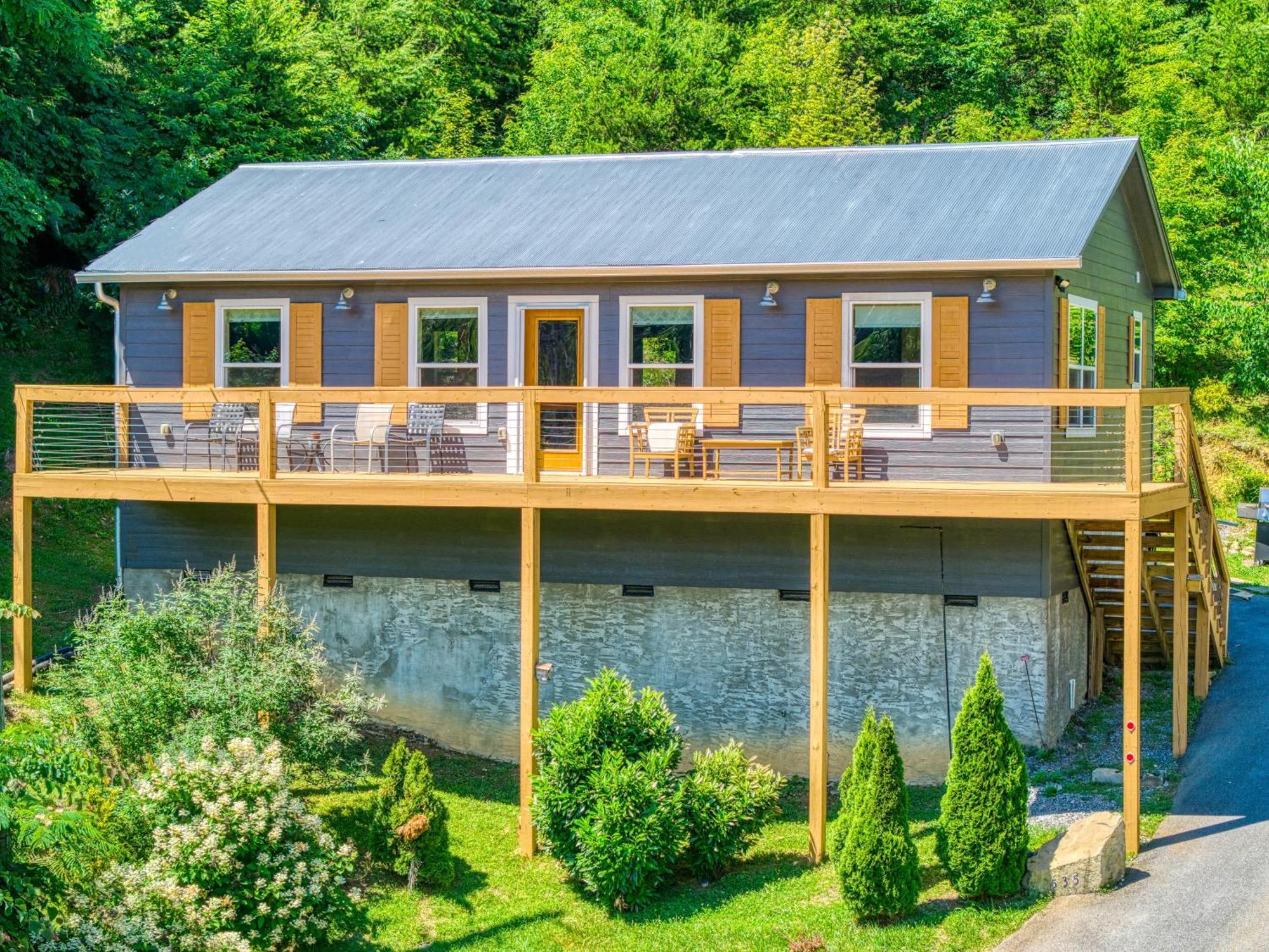 Key Lime Pie, Hot Tub,Wifi, 1089 Free Tickets Each Paid Day, Dollywood And More Гатлинбург Экстерьер фото