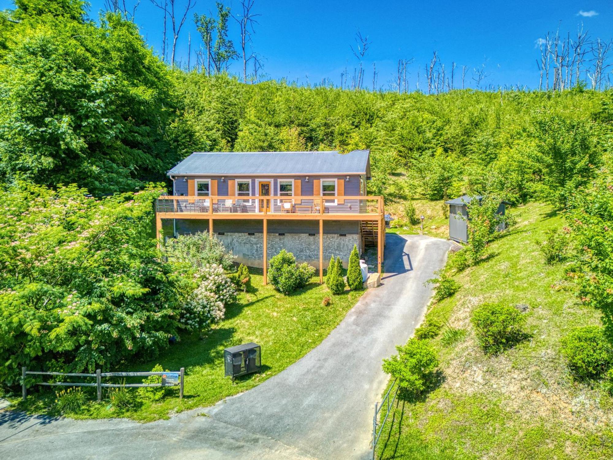 Key Lime Pie, Hot Tub,Wifi, 1089 Free Tickets Each Paid Day, Dollywood And More Гатлинбург Экстерьер фото